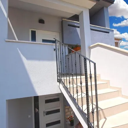 Fuer 5 Personen Ca 55 Qm In Pula, Istrien Istrische Riviera Apartman Póla